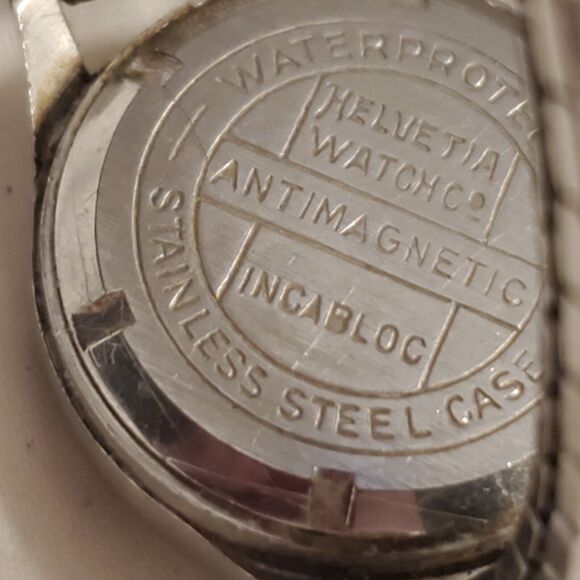 Helvetia 17 Jewels Vintage Watch For Repair Runs But Stops - Picture 4 of 5